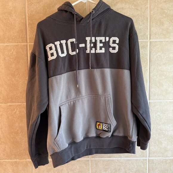 Buccee’s Hoodie Sweatshirt Adult M Gray Beaver Pullover Embroidered Logo - Picture 1 of 16
